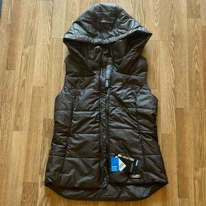 Brand new puffy vest